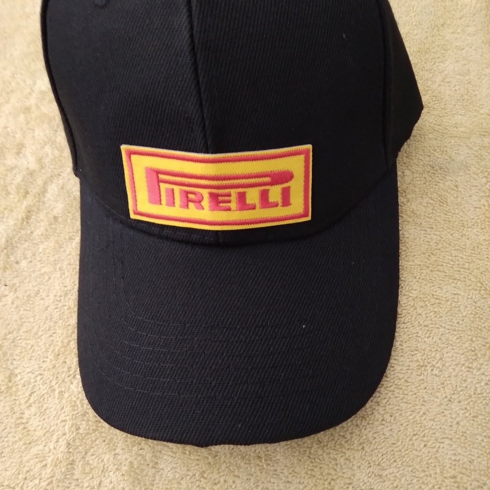 Pirelli Black Cap